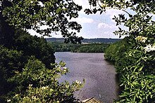 Photo générale du site du lac de Chaumeçon.