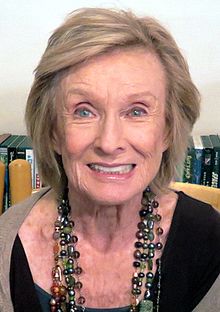 Cloris Leachman 2015.jpg