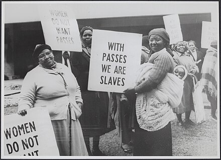 Black women demonstrate against pass laws, 1956