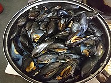 Tarantinian mussels cooked in a pan