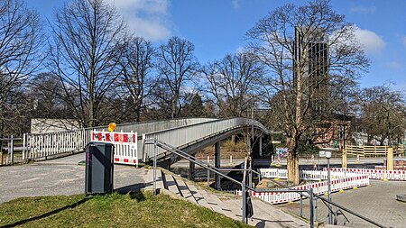 Dag Hammarskjöld Brücke 02