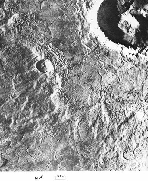 File:Detail of Arandas crater ejecta p78.jpg