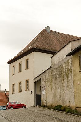 O antigo escritório de aluguel no local do castelo