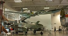 Une partie du hall où sont exposés les avions Messerschmitt