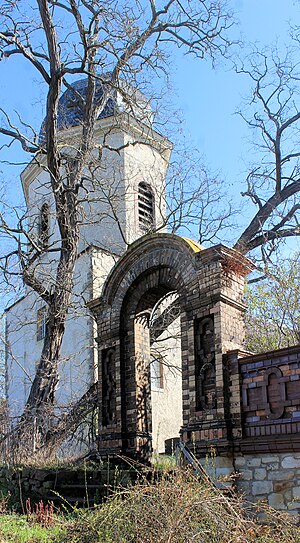 Dieskau, die Kirche St. Anna, Tor.jpg