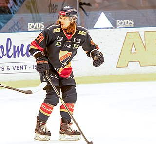 <span class="mw-page-title-main">Axel Jonsson-Fjällby</span> Swedish ice hockey player (born 1998)