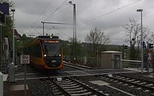 Stadtbahn bei der Einfahrt in Bad Wimpfen