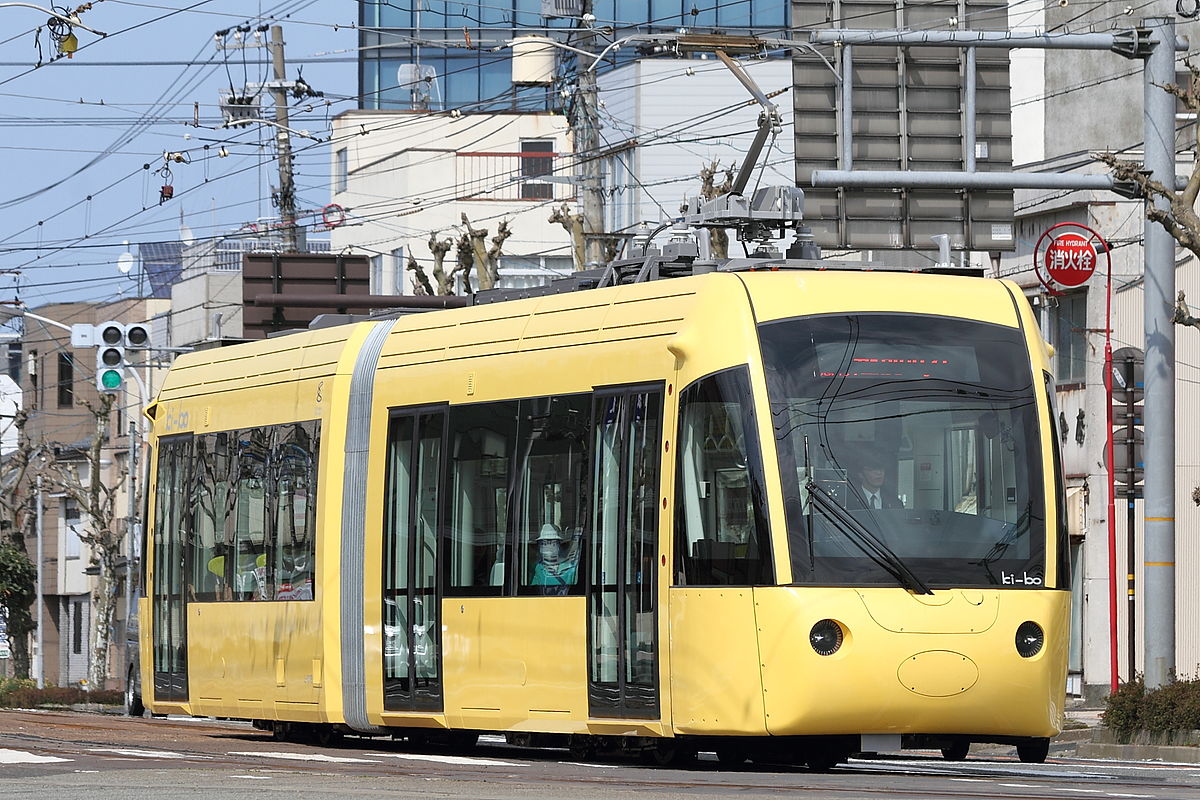 えちぜん鉄道L形電車 - Wikipedia