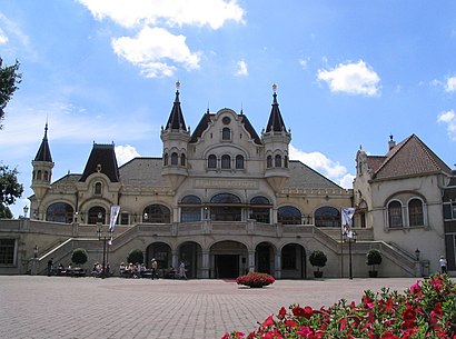 How to get to Efteling Theater with public transit - About the place