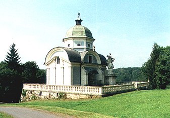 Mausoleo de Ruprecht von Eggenberg en el Schlossberg a Ehrenhausen