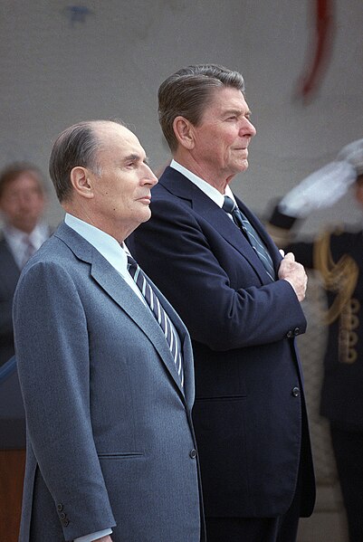 File:François Mitterrand and Ronald Reagan (r.) 1984.jpg