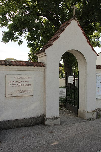 File:Friedhof Maria Enzersdorf 6386.jpg