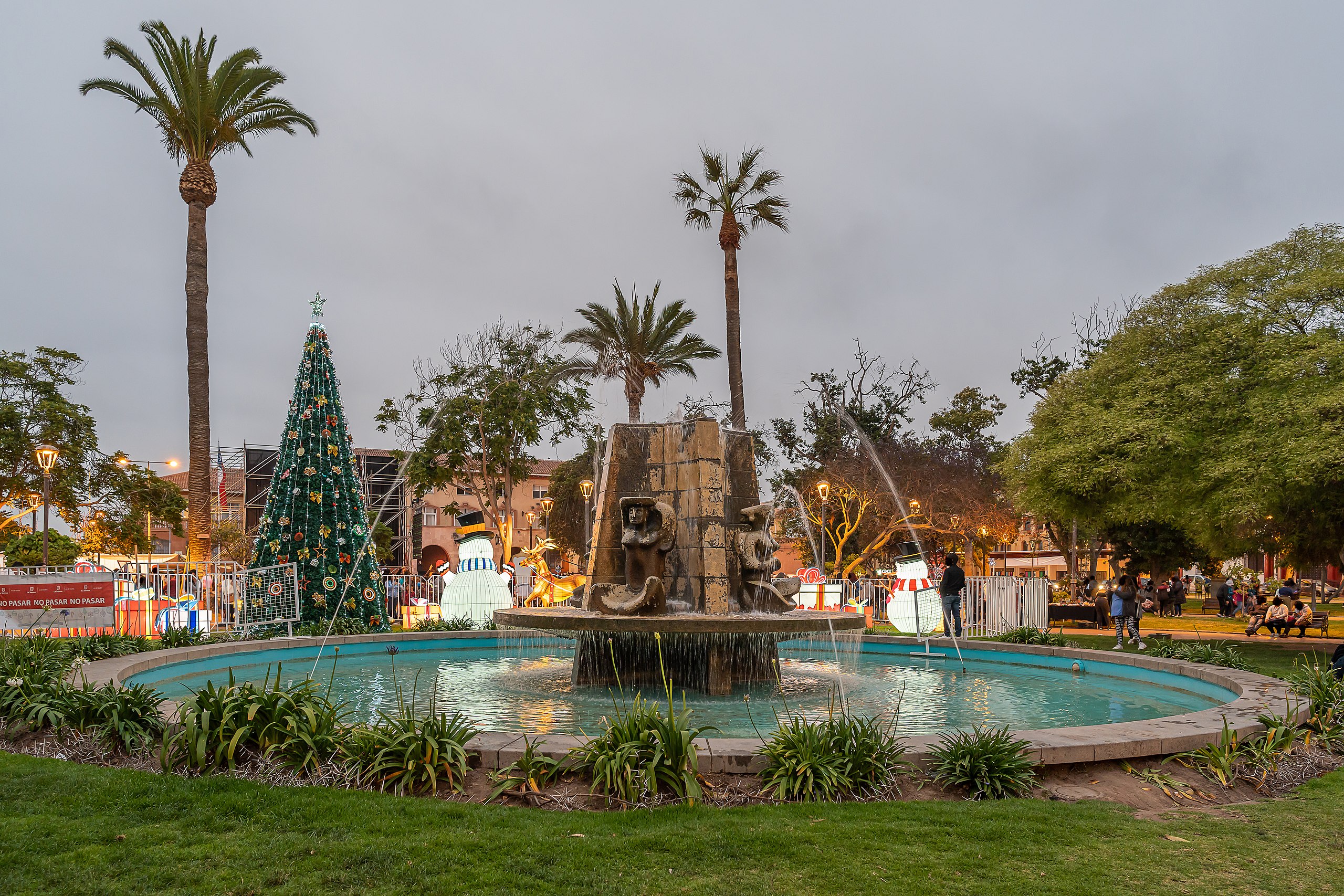 Fountain on Plaza de Armas, La Serena, Coquimbo Region, Chile, South  America Stock Photo - Alamy