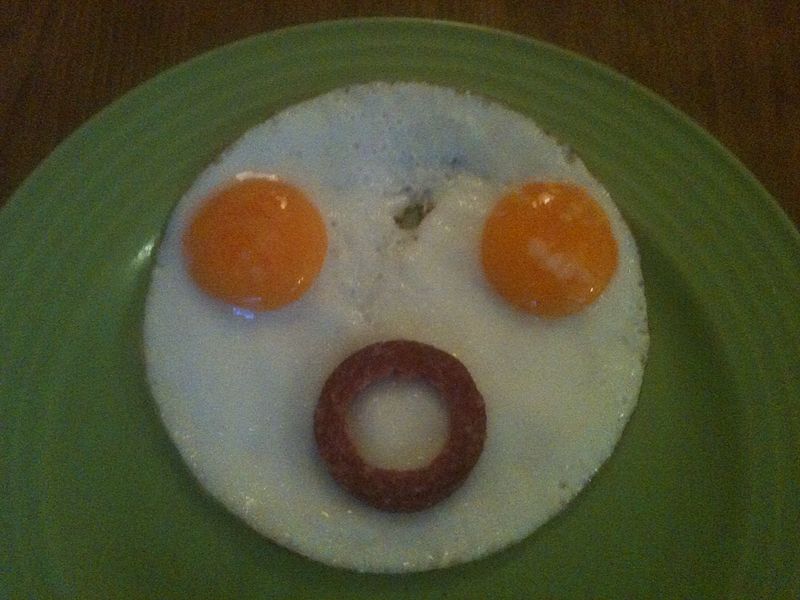 File:Fun with breakfast food.jpeg