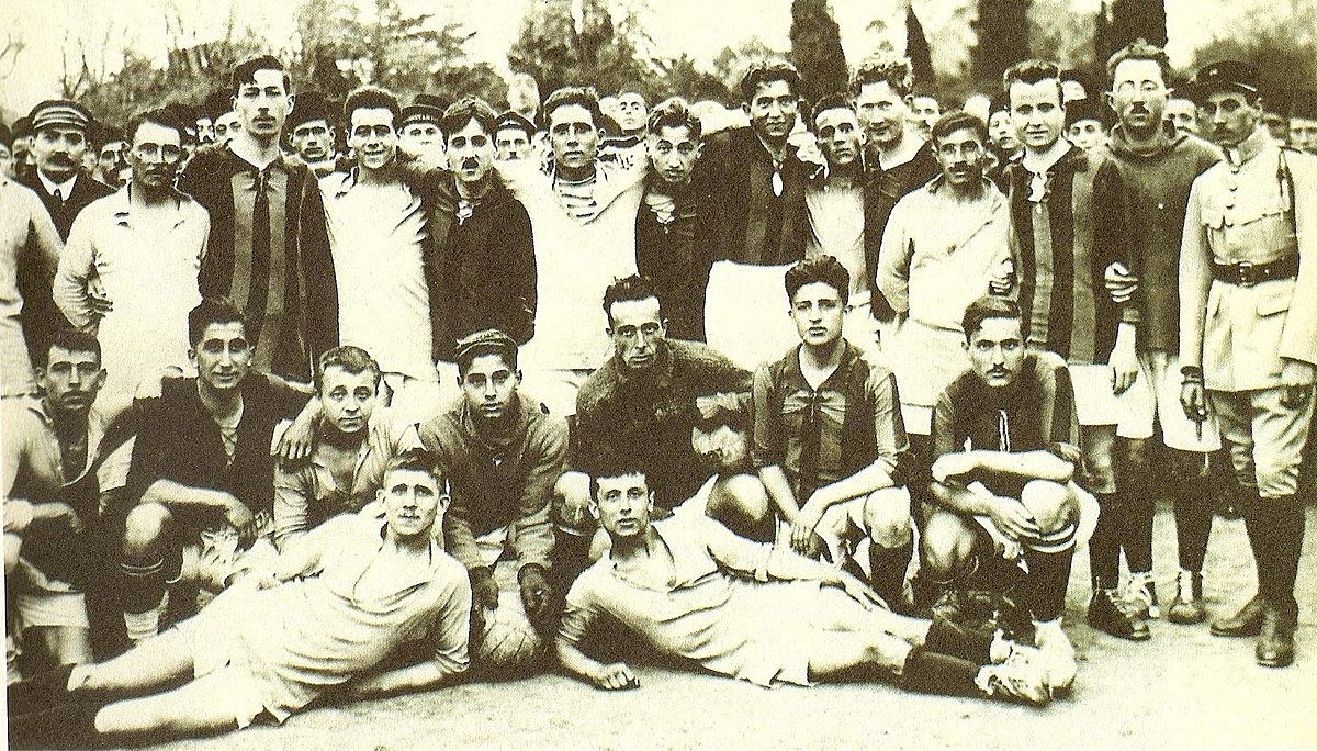 File:Slavia Prague 1925. Champions of the football league.jpg