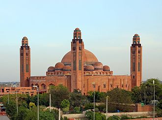 Built in 2012, Grand Jamia Mosque in Southern Lahore is a blend of Mughal and modern architecture. Grand Jamia Masjid Bahria Town Lahore Pakistan cropped.jpg