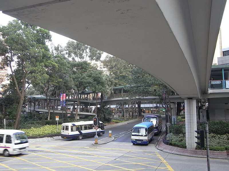 File:HK TST 漆咸道 Chatham Road 加連威老道 Granville Road footbridge.JPG