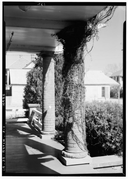 File:Historic American Buildings Survey Lester Jones, Photographer February 28, 1940 COLUMN DETAIL - Duplex Columns, 312 Jefferson Street, Natchitoches, Natchitoches Parish, LA HABS LA,35-NATCH,3-1.tif