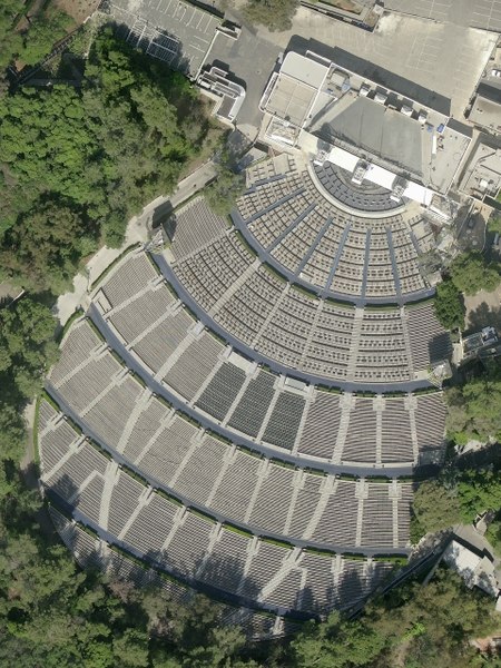 Aerial photograph of the Hollywood Bowl, showing the seating after the 2005 renovation.