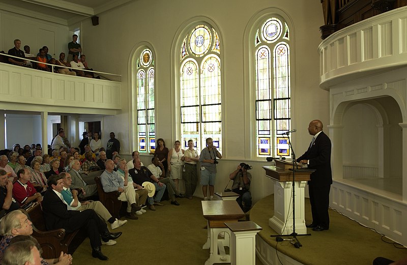 File:Hurricane Ivan, Alabama. (Damage, cleanup, rebuilding; Secretary Alphonso Jackson, Alabama Governor Bob Riley meeting with residents.) - DPLA - b0f5eb7b5ef7b27d5a75ca02af747f0a.JPG