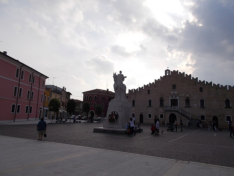 File:IT-VE-Portogruaro32.jpg