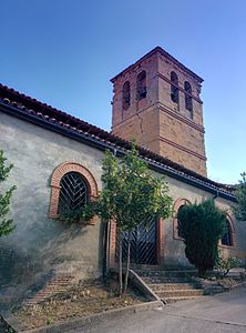 Iglesia de San Clemente, Escobar de Campos 01.jpg