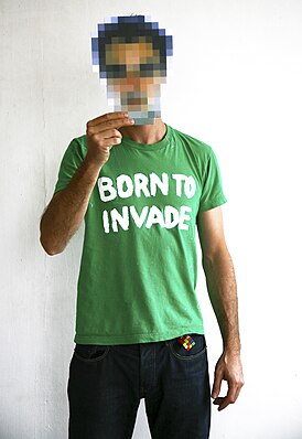 Portret invadator.jpg