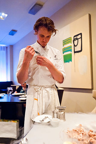 <span class="mw-page-title-main">Grant Achatz</span> American chef and restaurateur