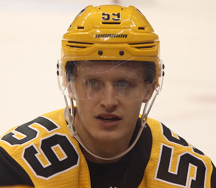 File:Jake Guentzel 2019-12-14 1.jpg