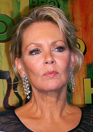 Jean Smart, Outstanding Supporting Actress in a Comedy Series winner