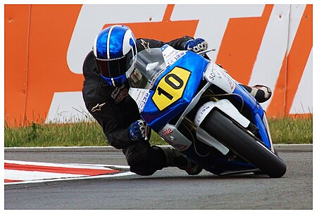 Jenny Tinmouth No 10 Honda 2009 BSB.jpg