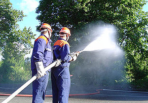 Feuerwehr: Verständigung, Organisationsformen, Geschichte