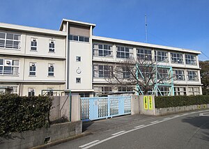 Kakogawa City Befu elementary school.jpg
