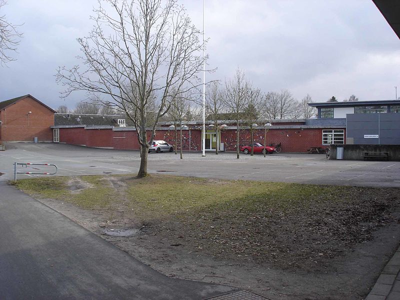 File:KorupSkole.JPG