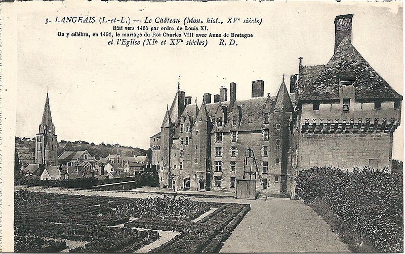 File:Langeais-FR-37-château-carte postale-05.jpg