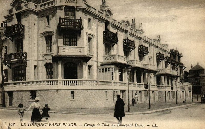 File:Le Touquet-Paris-Plage - CP - Un groupe de villas du boulevard Daloz.jpg