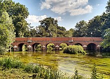 Leatherhead Town Bridge over the River Mole [n 1]