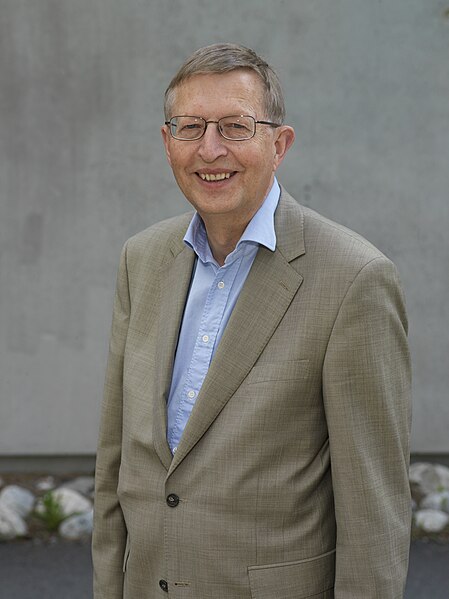 File:Lennart Olsen.jpg