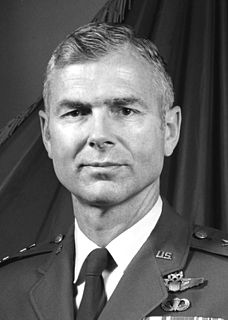 Charles G. Cleveland USAF pilot and Lieutenant general