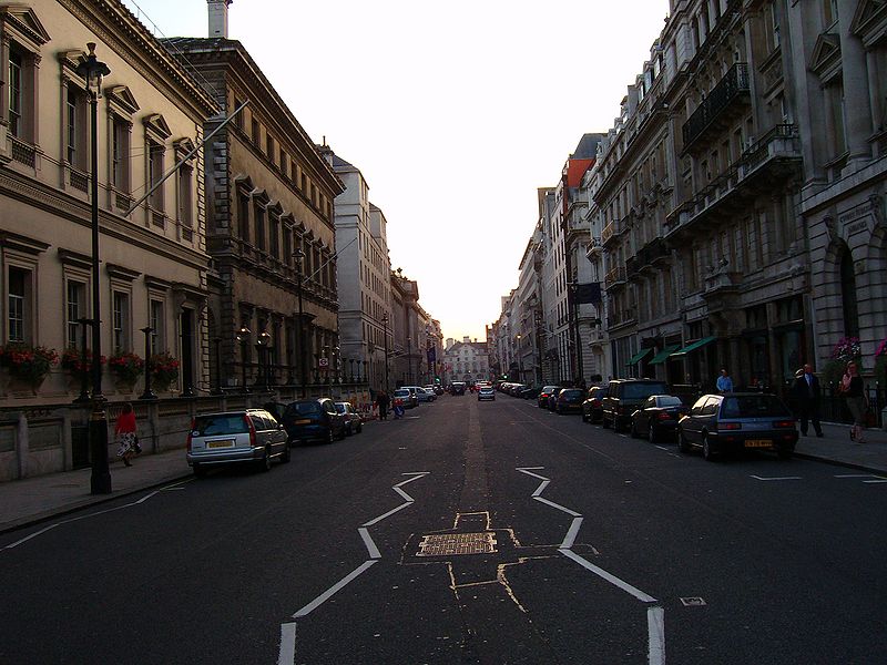 File:London Pall Mall.jpg