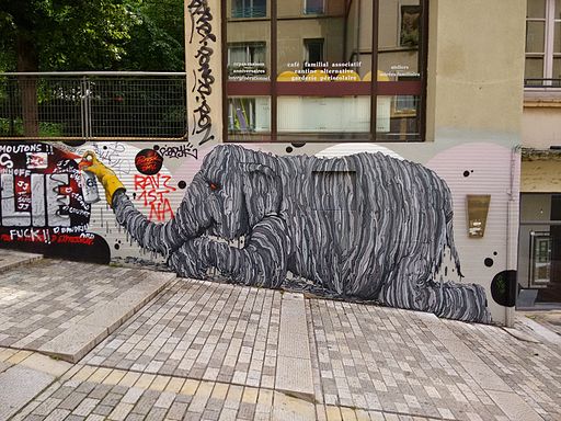 Lyon Elephant Graffiti
