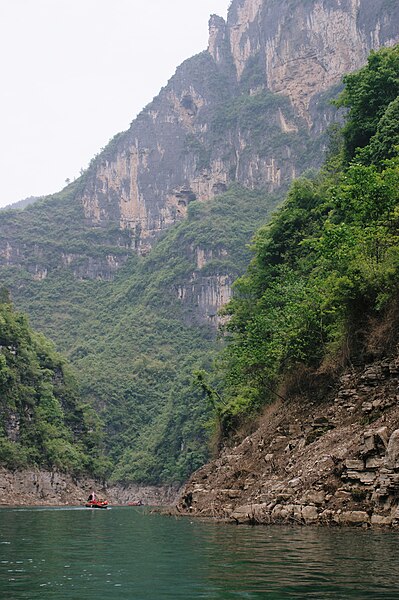 File:Madu River, (44258168212).jpg