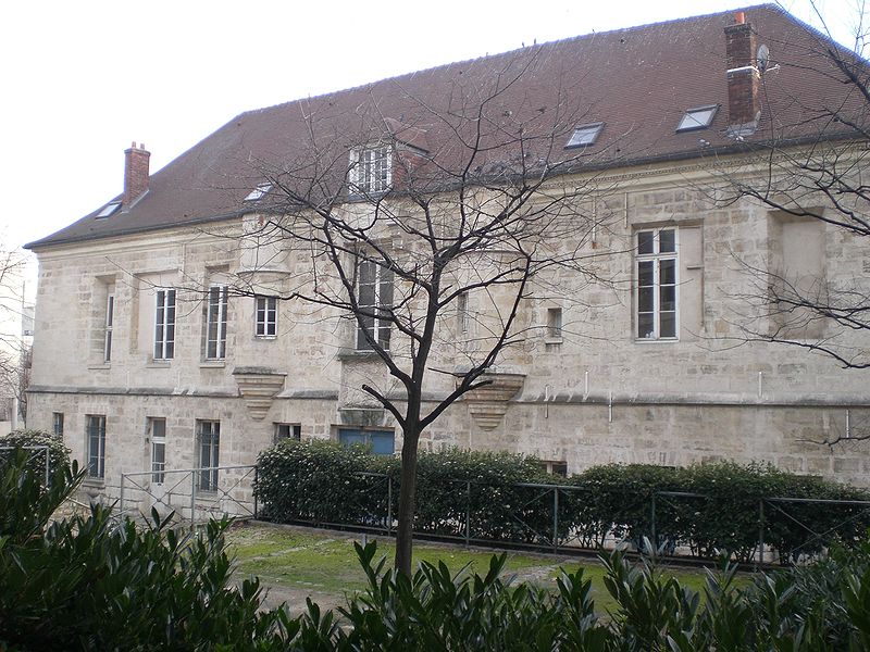 File:MaisonGardeArcueilBack.jpg