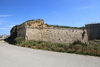 Left Ravelin Malta - Kalkara - Triq Santu Rokku - Fort Ricasoli 03 ies.jpg