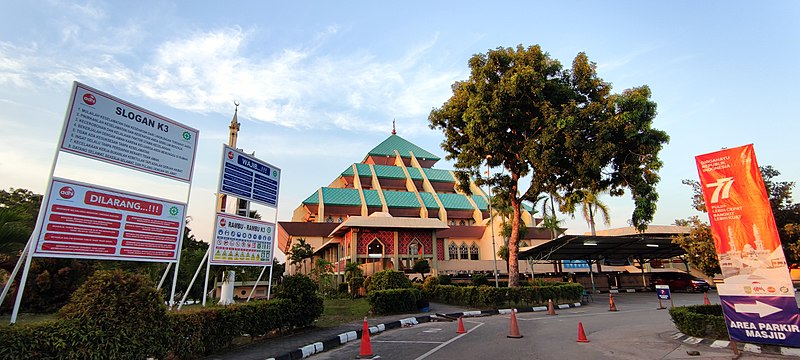 File:Masjid Agung Batam.jpg