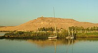 Mausoleum van de Aga Khan 10.jpg