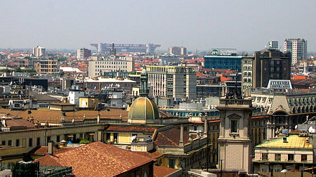 Fail:Milan_with_San_Siro_in_background.jpg