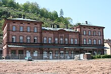 Gleisseite nach Abbau der Bahnanlagen (April 2009)