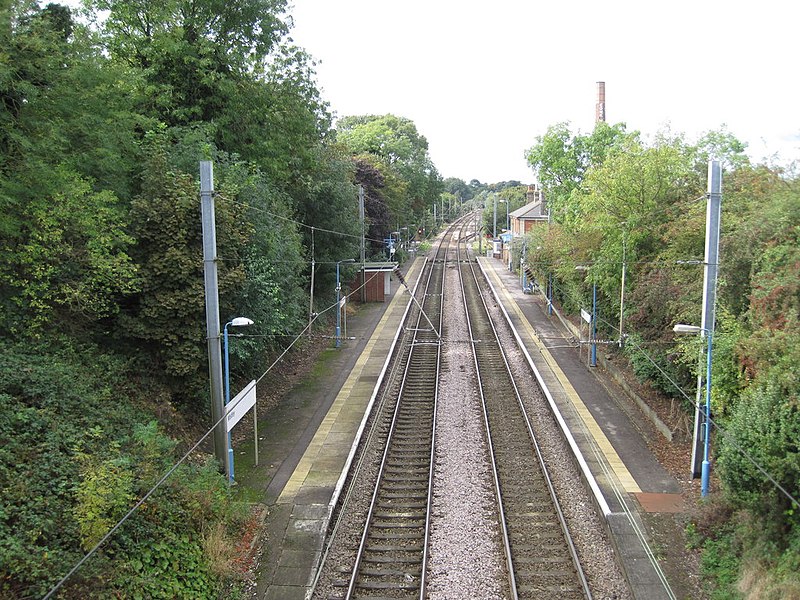 File:Mistley railway station - geograph.org.uk - 3366598.jpg