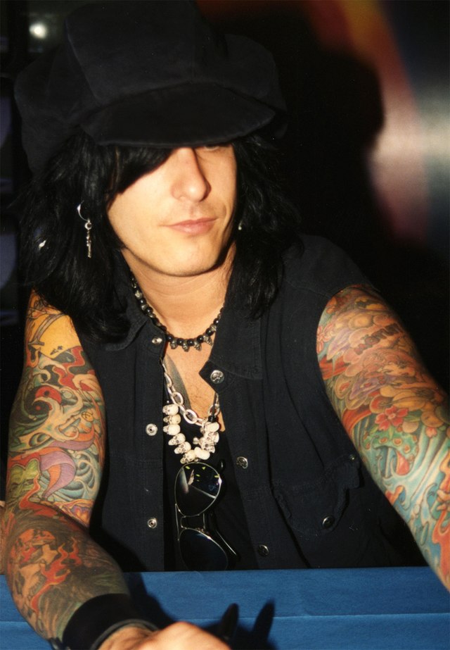 ファイル:Mötley Crüe Nikki Sixx.jpg - Wikipedia